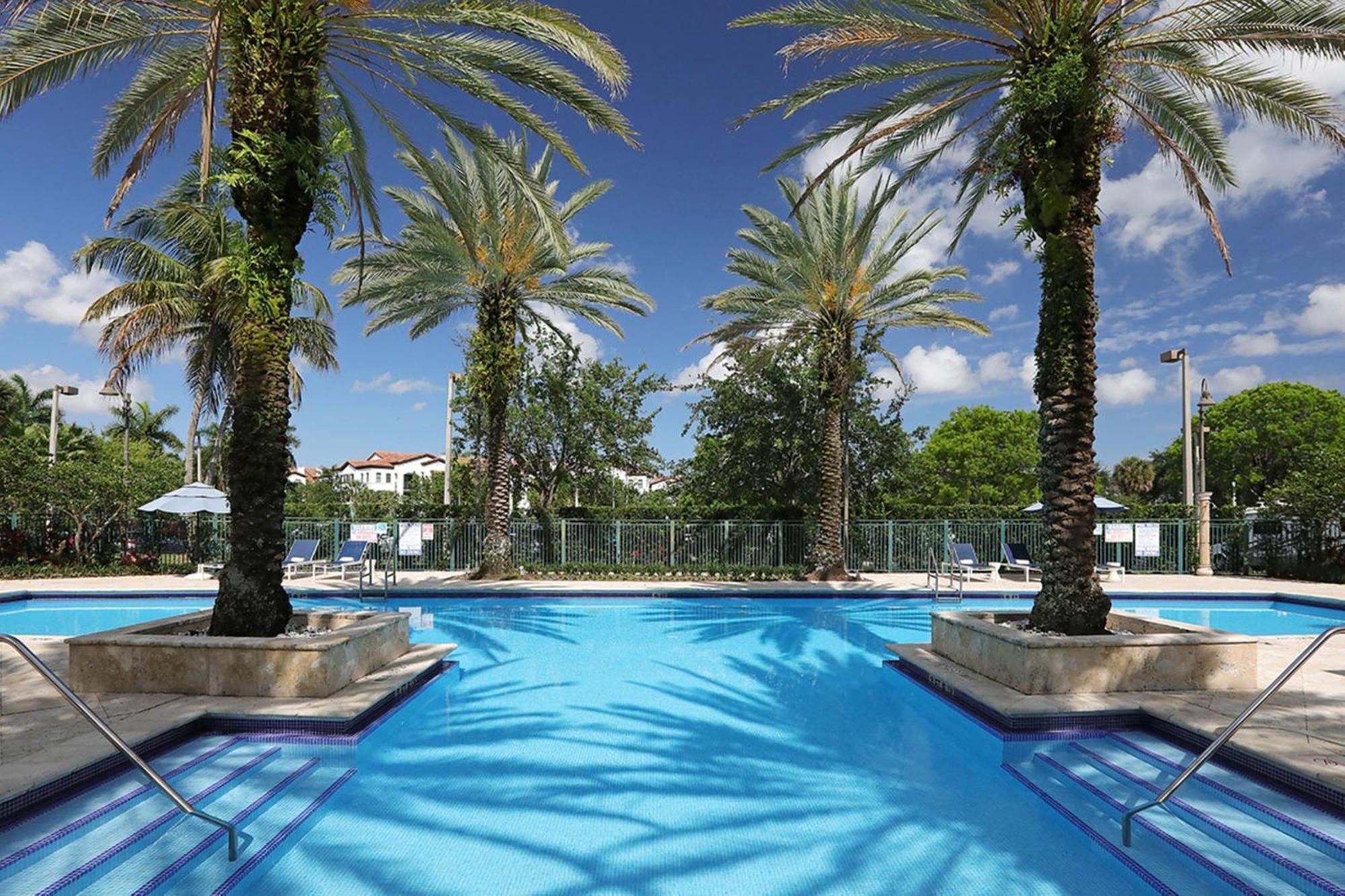 Hotel Intercontinental At Miami By Ihg 4*